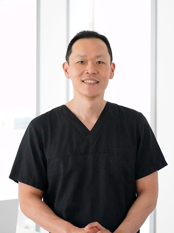 Dr. Yun - Facharzt f&uuml;r Plastische und &Auml;sthetische Chirurgie.